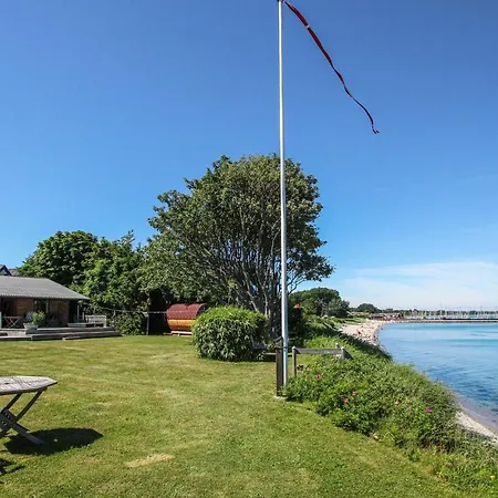 Ferienhaus 3 Bedroom Gorgeous In