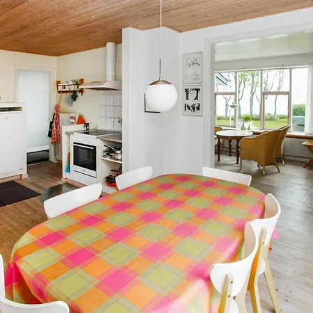 Hébergement de vacances 3 Bedroom Gorgeous In