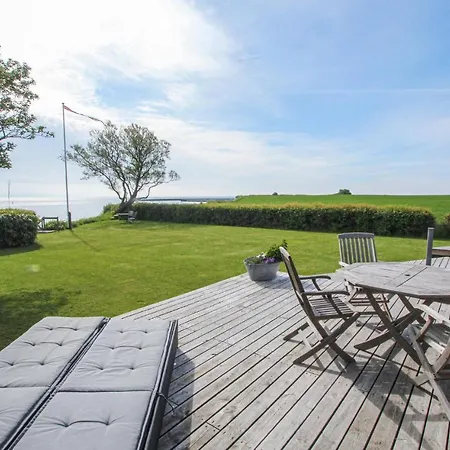 3 Bedroom Gorgeous In Ferienhaus